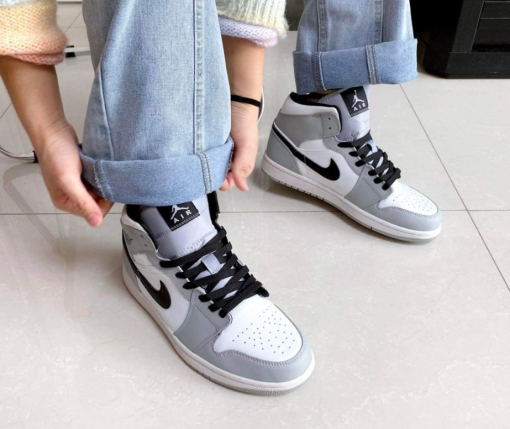 Giày Nike Air Jordan 1 Mid Smoke Grey V1 - Hình ảnh 2